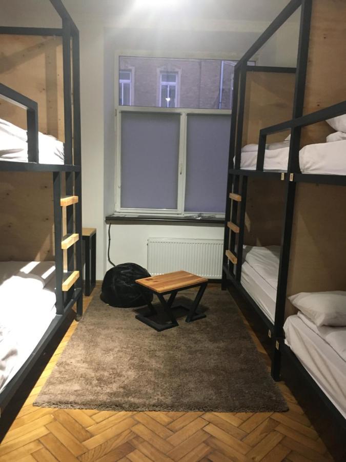 21/9 Baker Street Pansiyon Lviv Dış mekan fotoğraf